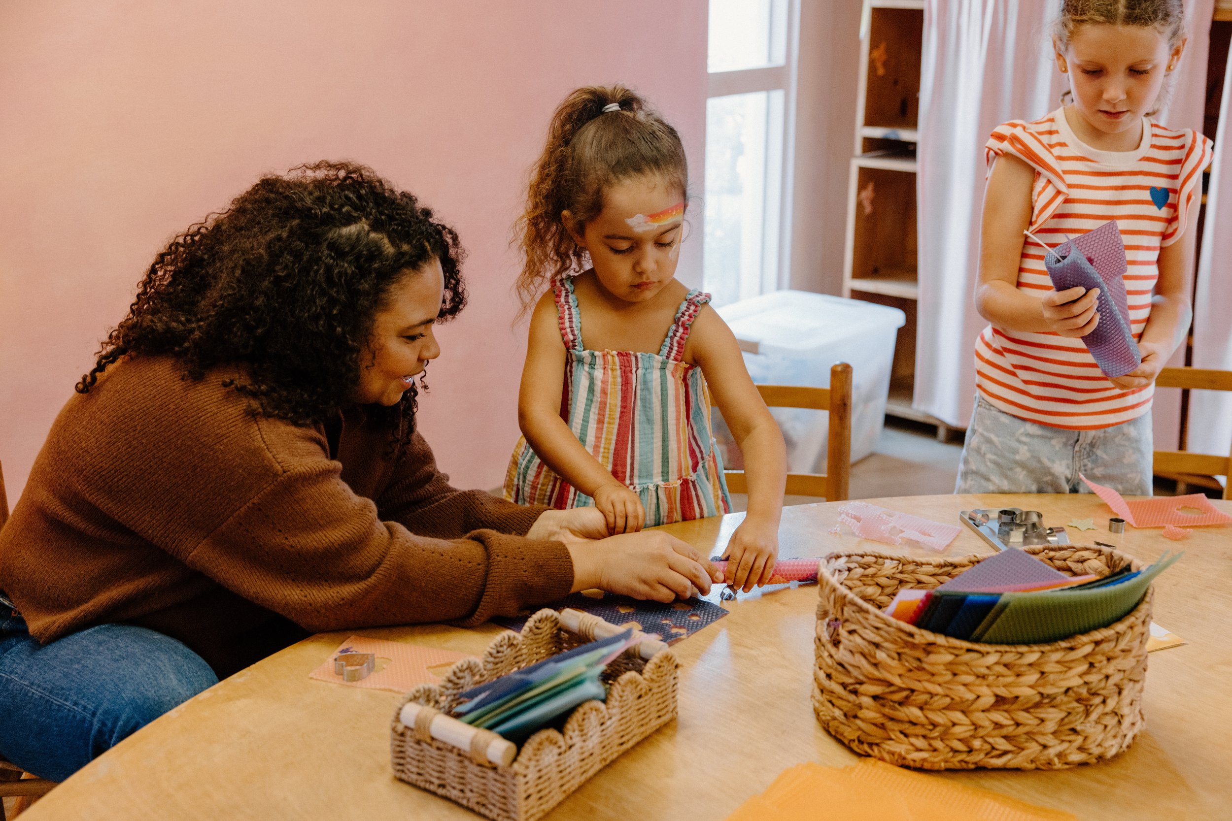 Teacher and children crafting together at Marin Mountain School in Corte Madera, CA